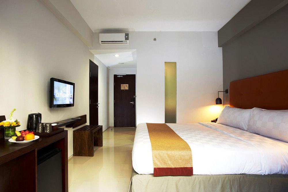 Ananta Legian Hotel Exterior foto