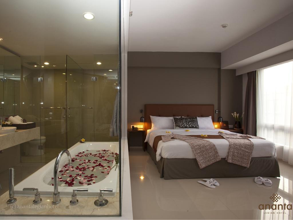 Ananta Legian Hotel Exterior foto