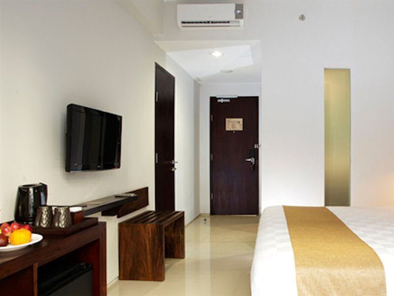 Ananta Legian Hotel Exterior foto